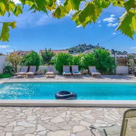 Barbara 2 By Guide Apartman Tribunj (Sibenik-Knin)