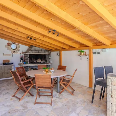 Barbara 2 By Guide 아파트