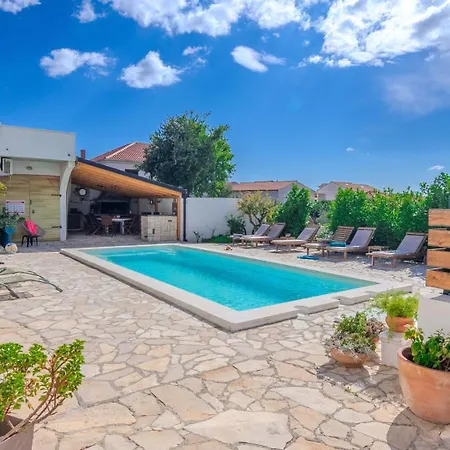 Apartamento Barbara 2 By Guide *